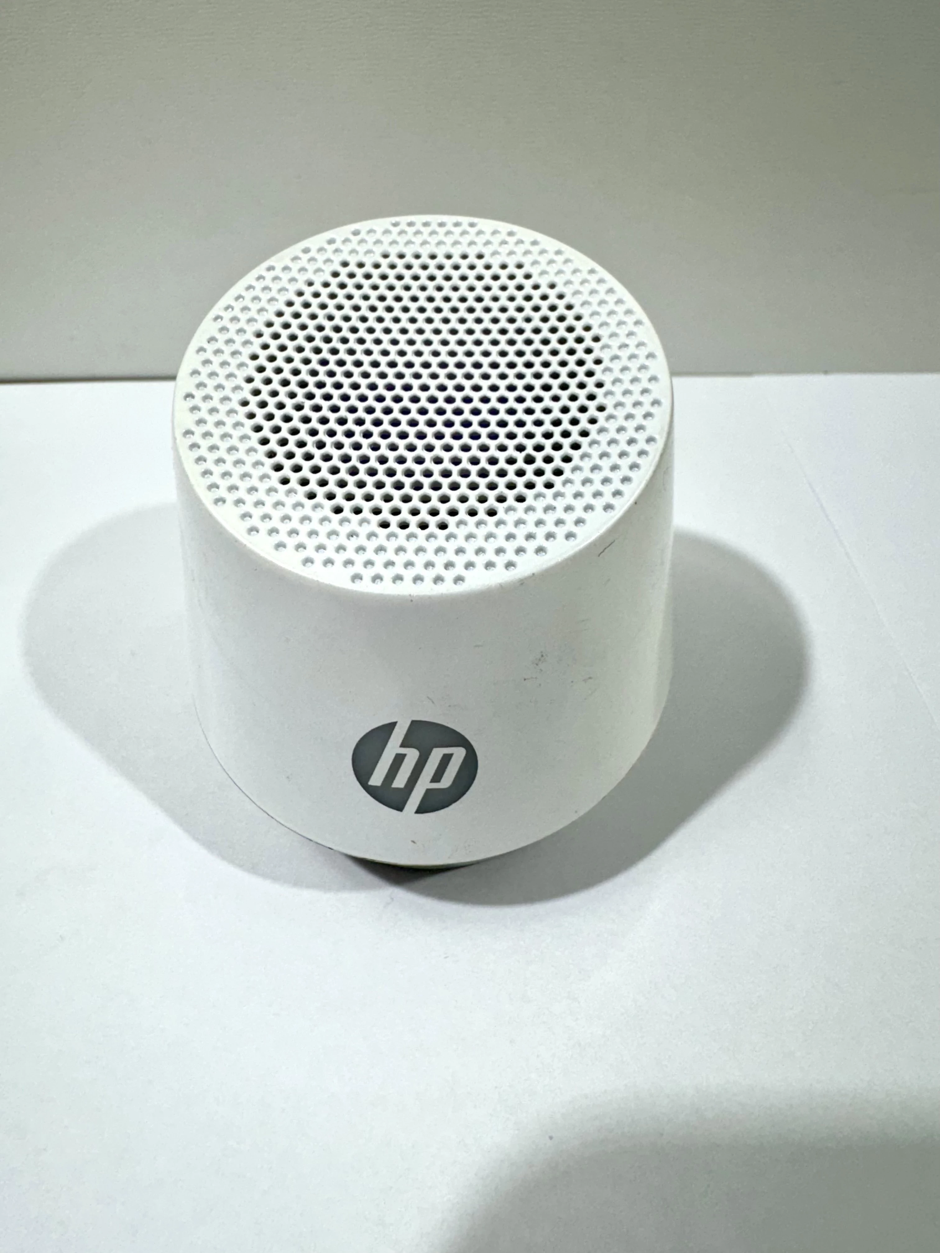 glosnik-przenosny-hp-s4000-bialy-ean-gtin-0725184072642