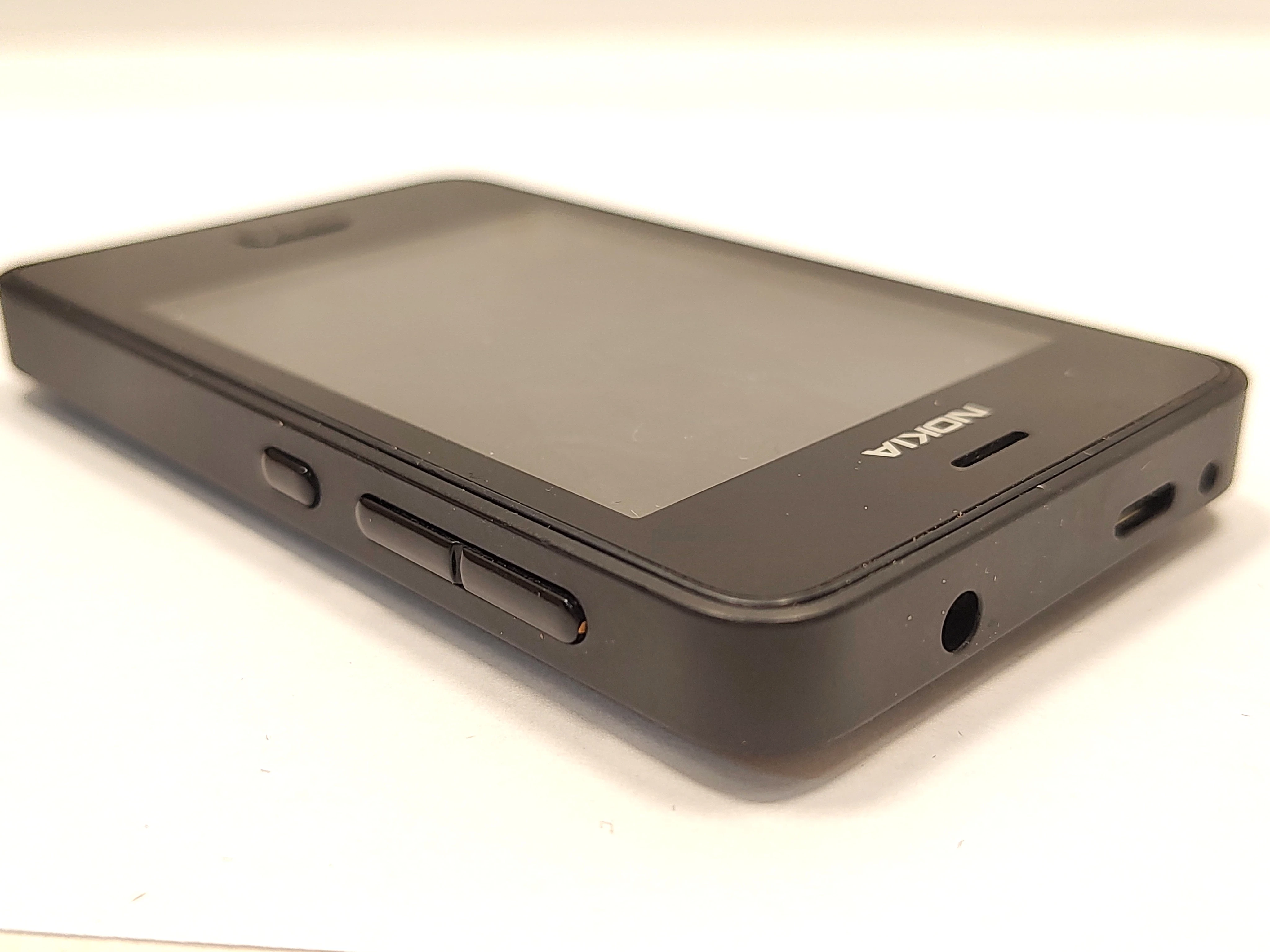 telefon-nokia-501-asha-kolor-czarny