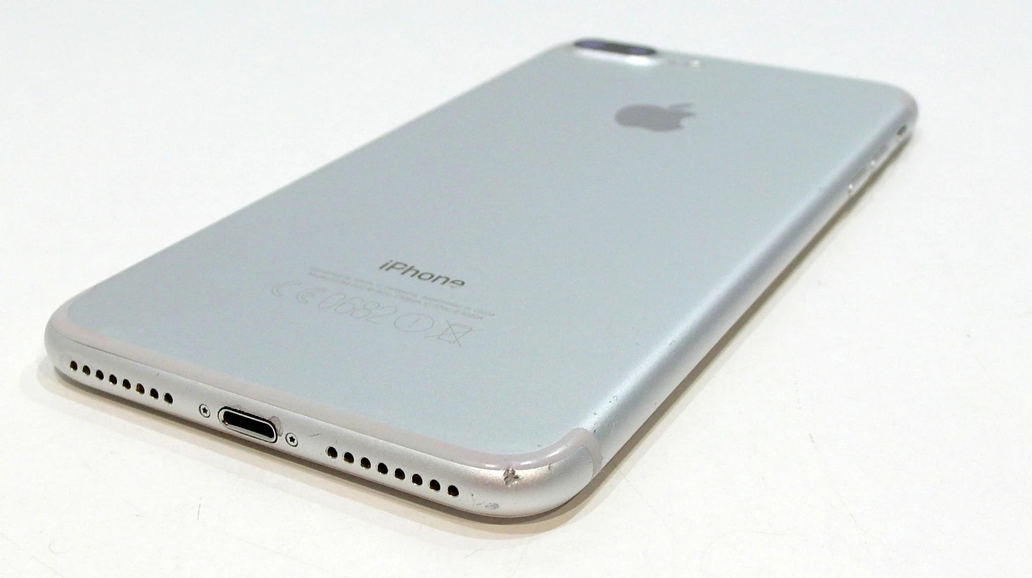 telefon-iphone-7-plus-128-gb-komunikacja-bluetooth