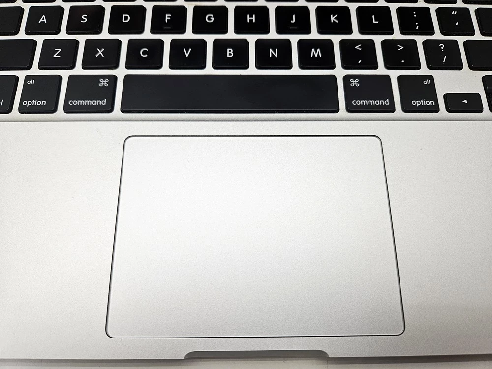 laptop-apple-macbook-pro-a1502-przekatna-ekranu-13