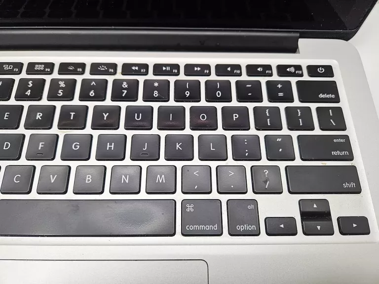 laptop-apple-macbook-pro-a1502-seria-procesora-intel-core-i5