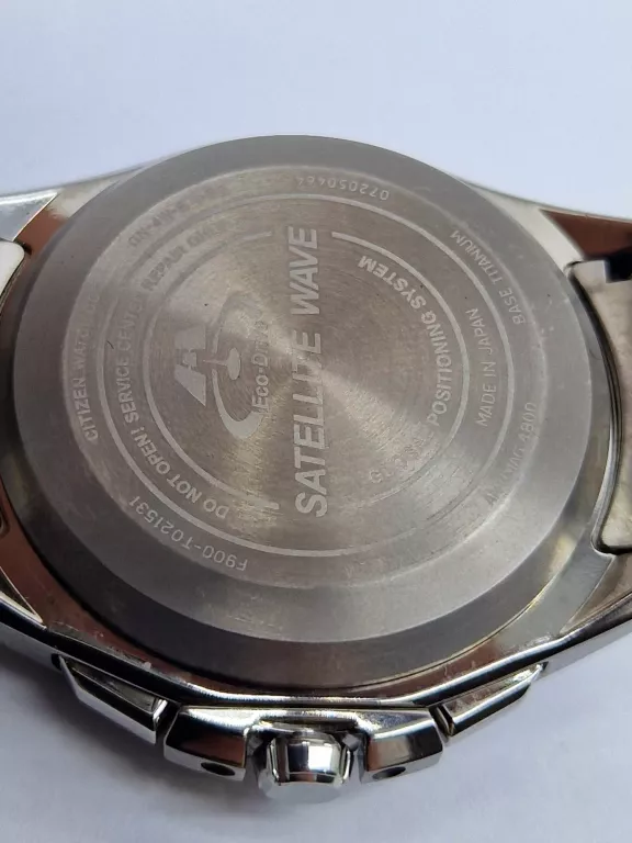 ZEGAREK MĘSKI CITIZEN ECO-DRIVE SATELLITE WAVE CC9015-54E