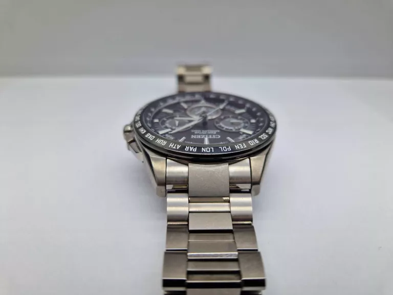 ZEGAREK MĘSKI CITIZEN ECO-DRIVE SATELLITE WAVE CC9015-54E