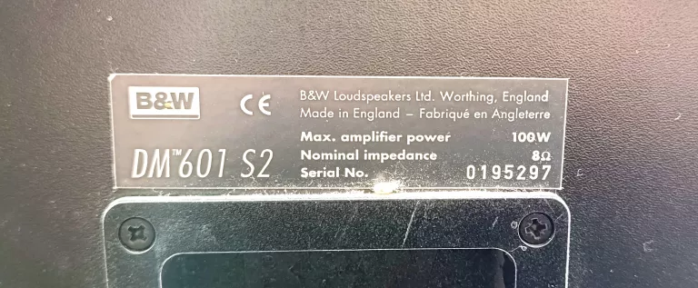 KOLUMNY B&W BOWERS & WILKINS DM601 S2