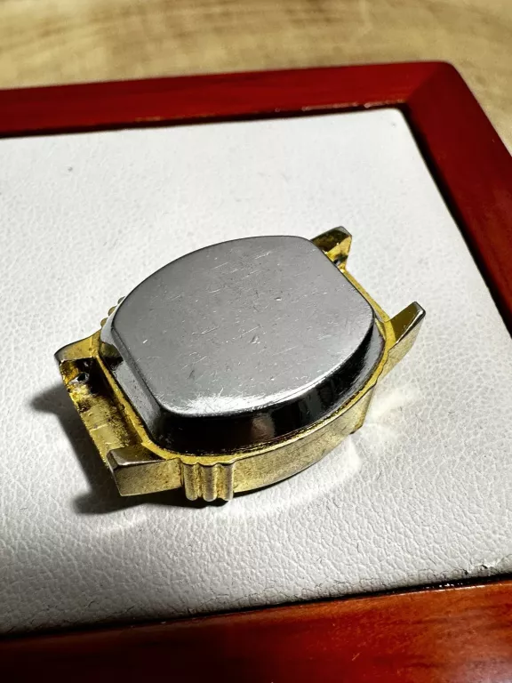 ZEGAREK KRONOTRON ANTIMAGNETIC HONG KONG