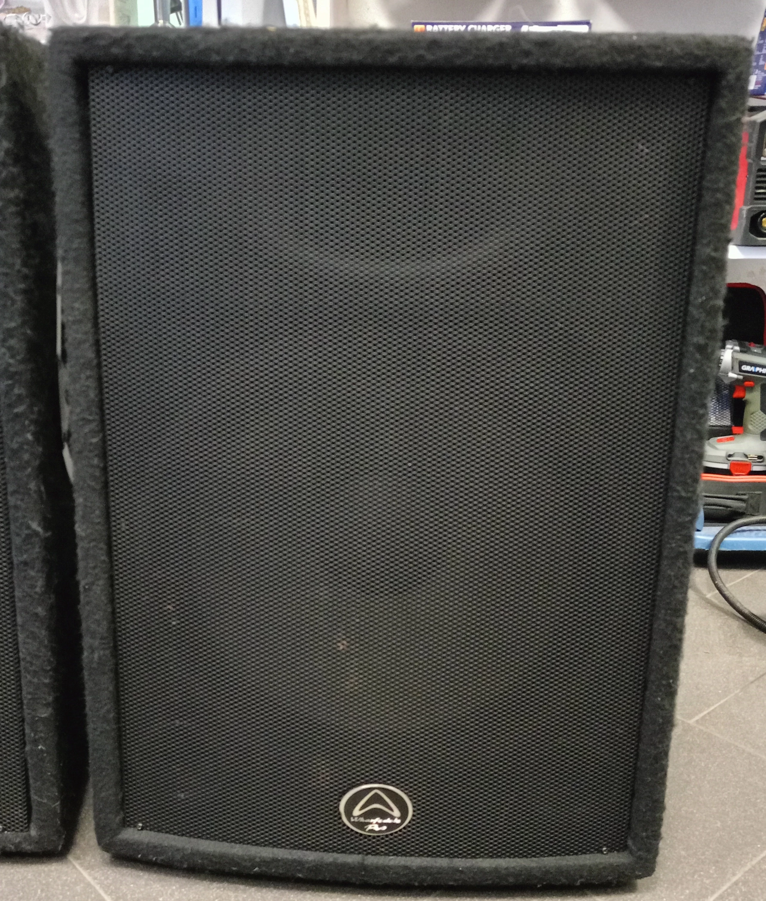 glosniki-kolumny-wharfedale-pro-svp-x15-pro-15-stan-uzywany