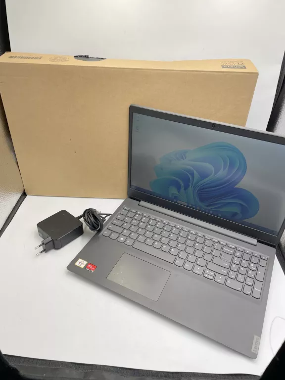 LAPTOP LENOVO V15-ADA 82C7