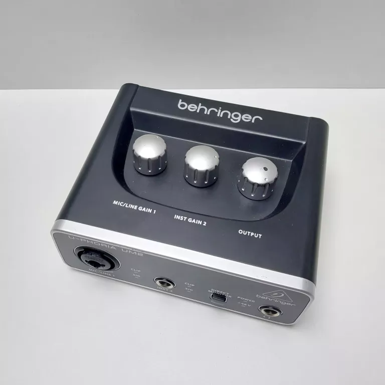 INTERFEJS AUDIO BEHRINGER U-PHORIA UM2