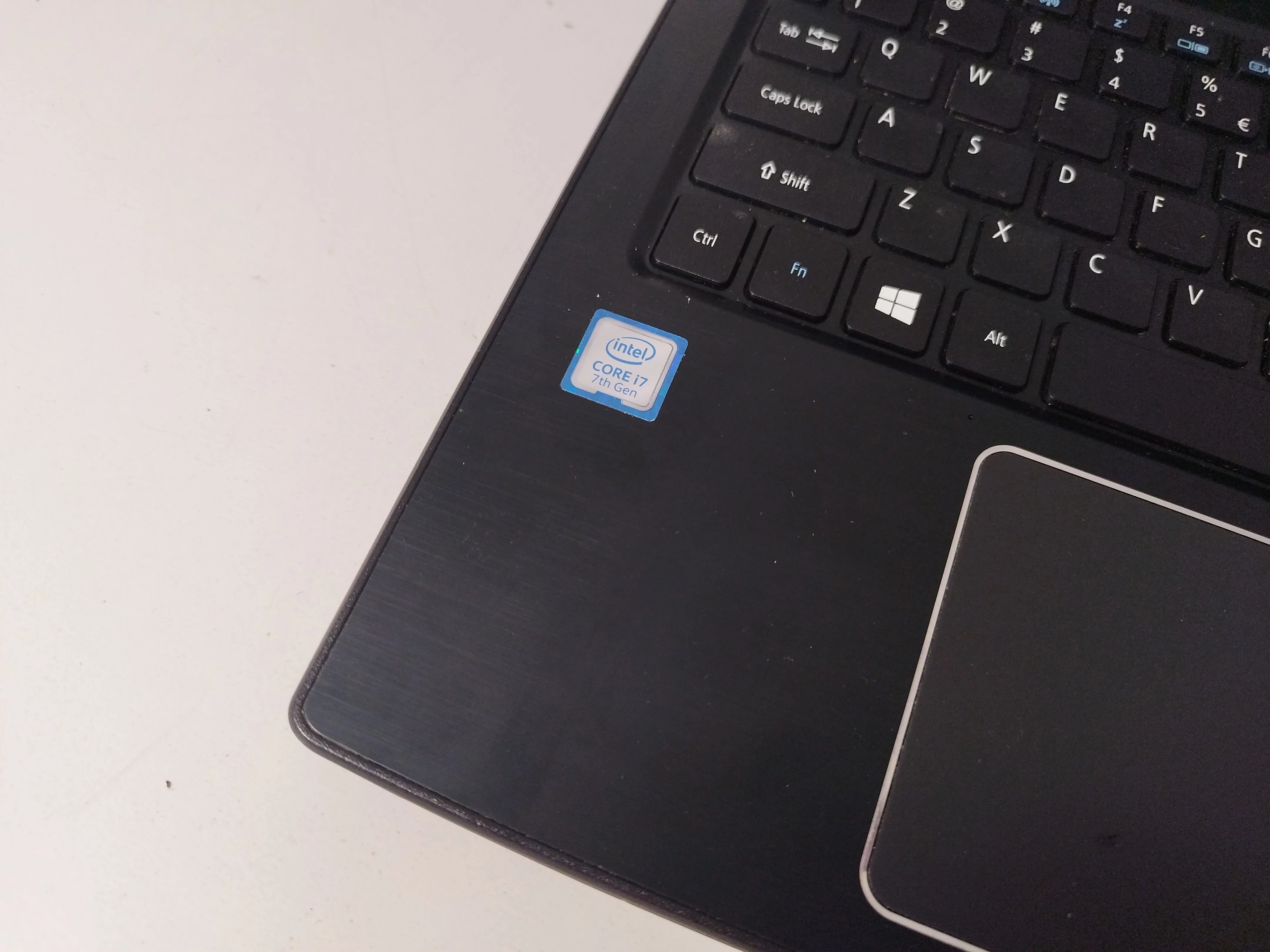 laptop-acer-aspire-e5-575-n16q2-system-operacyjny-windows-10-home