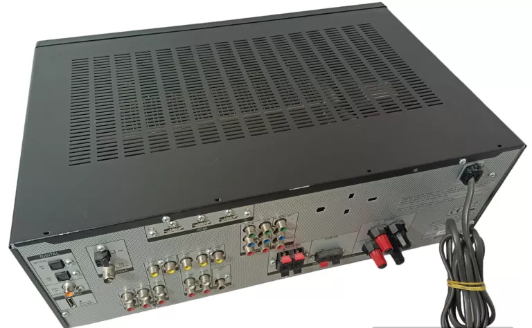 amplituner-sony-str-dg520-zadbany-kolor-czarny