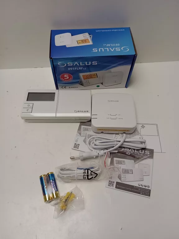 salus-091flv2-regulator-sterownik-osiedle-teatralne-3u15-krakow