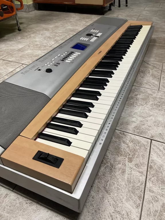 YAMAHA DGX 630 @@@