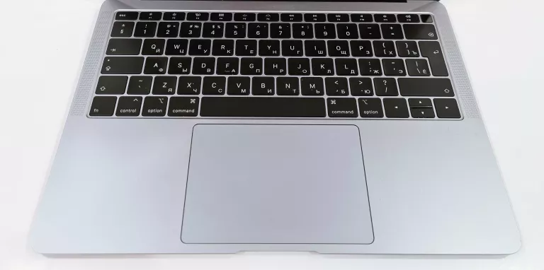 LAPTOP MACBOOK AIR 13,3'' A1932 8GB 256GB