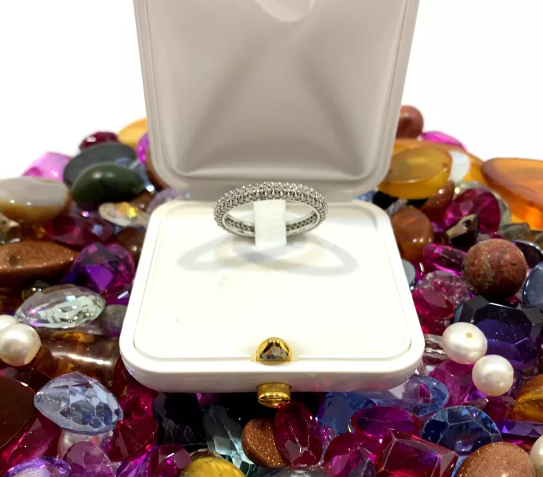 zloty-pierscionek-diamenty-1ct-144-kamienie-bialy-ean-gtin-5903772004069