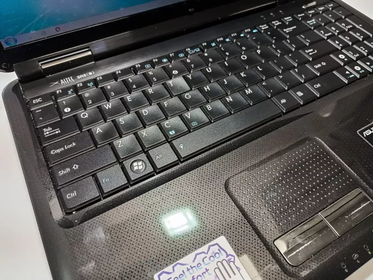 LAPTOP ASUS K50IJ | PENTIUM T-4500 | 4GB RAM |