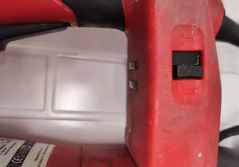 MŁOT UDAROWO-OBROTOWY MILWAUKEE K545S 1300W + DŁUTA + WALIZKA