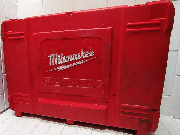 MŁOT UDAROWO-OBROTOWY MILWAUKEE K545S 1300W + DŁUTA + WALIZKA