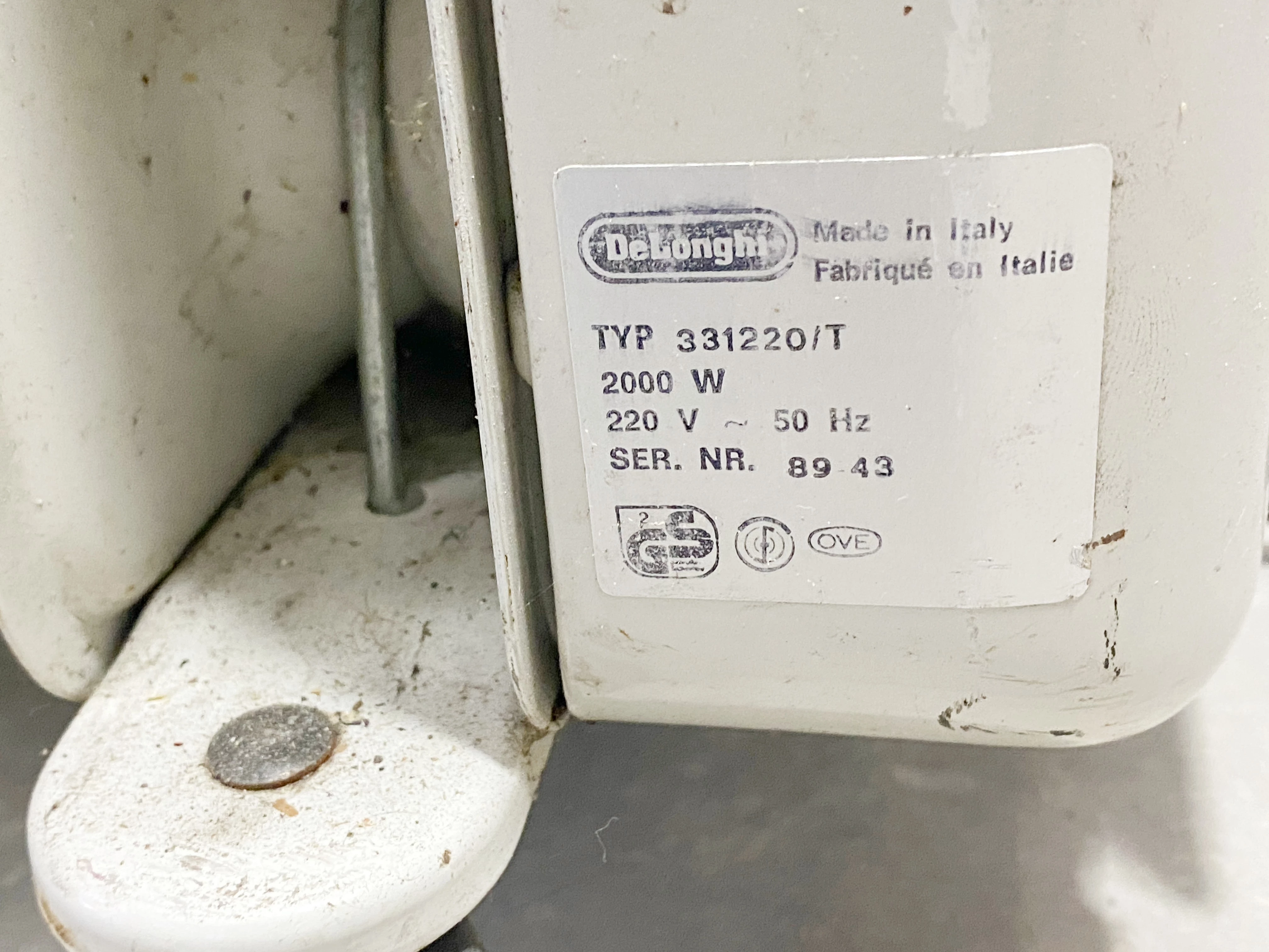 grzejnik-elektryczny-delonghi-model-hcx3220fts