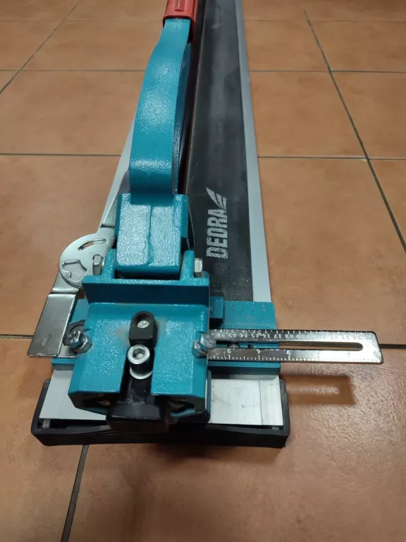 PRZECINARKA RĘCZNA DO PŁYTEK DEDRA DED1154 1200 MM