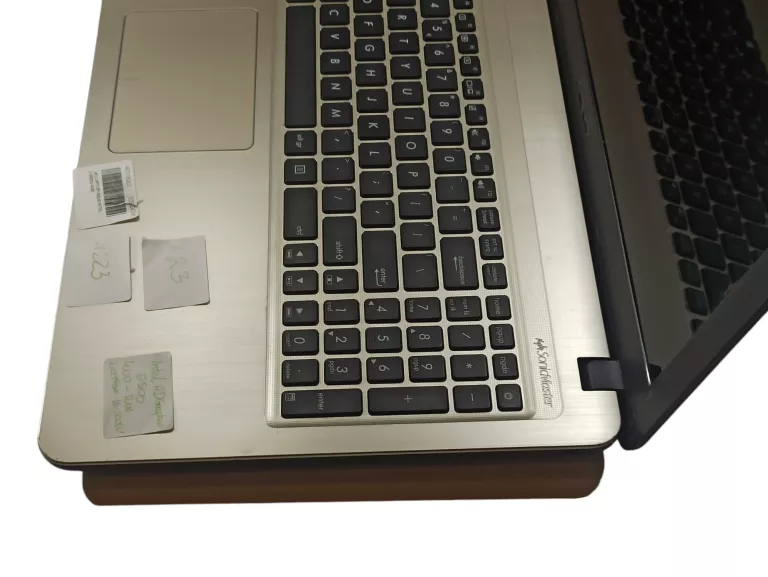 LAPTOP ASUS X540LA INTEL I3-5005U 4GB 1TB WIN10 OPIS