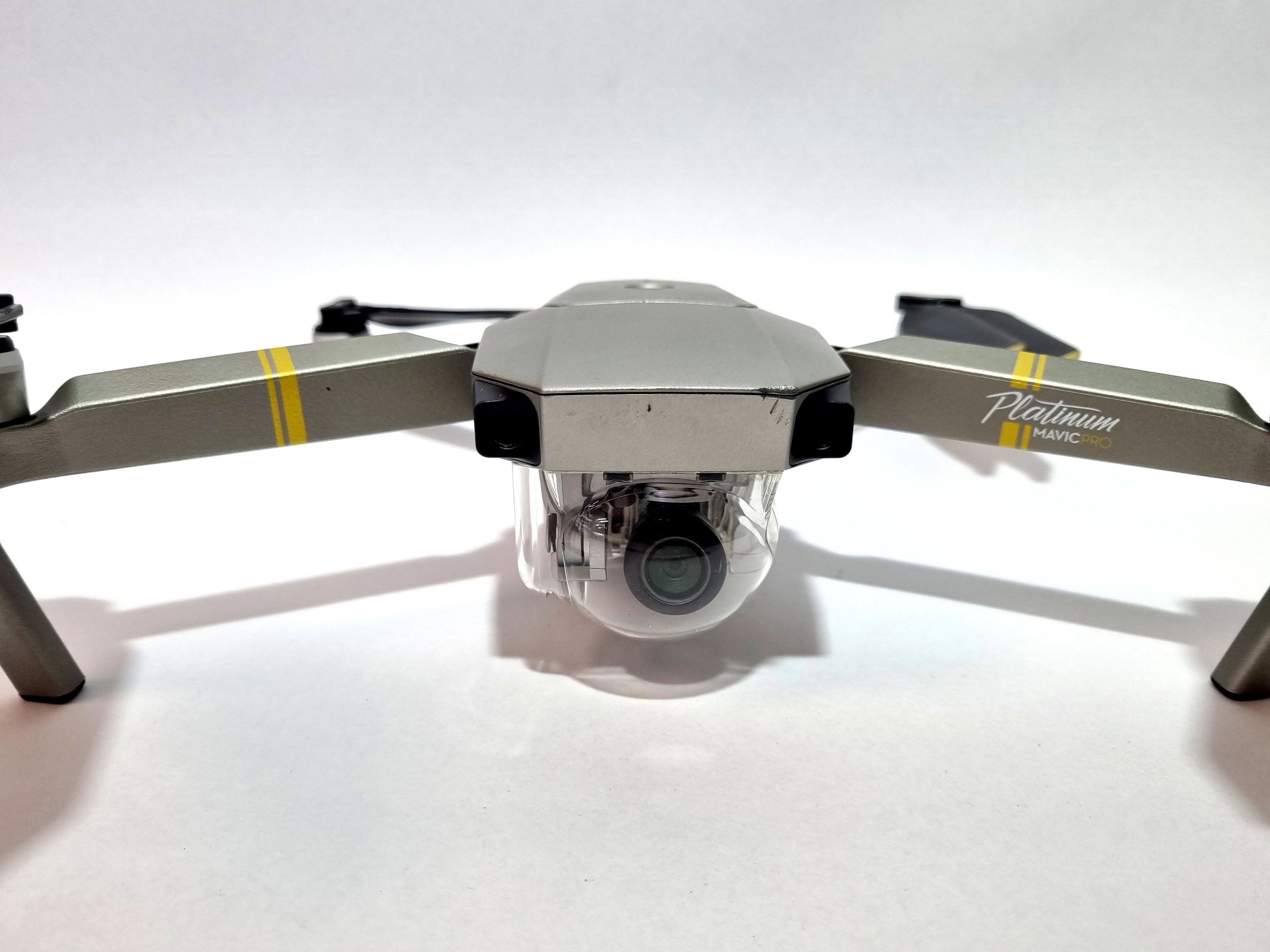 uszkodzony-dron-dji-mavic-pro-platinum-combo-czas-lotu-30