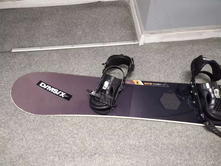 DESKA SNOWBOARDOWA BURTON CLASH 158