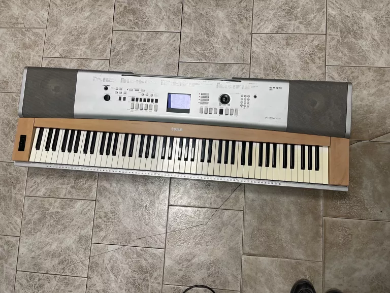 YAMAHA DGX 630 @@@