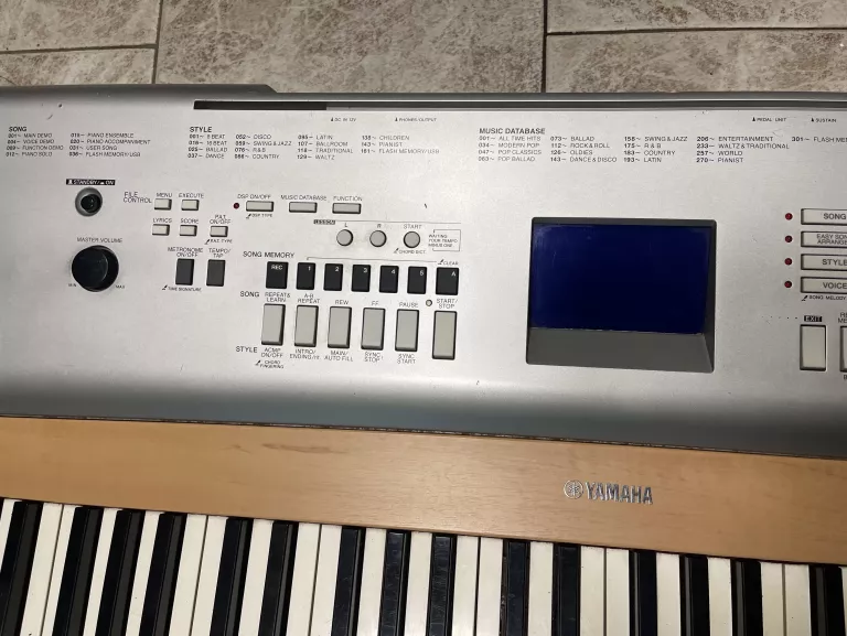 YAMAHA DGX 630 @@@