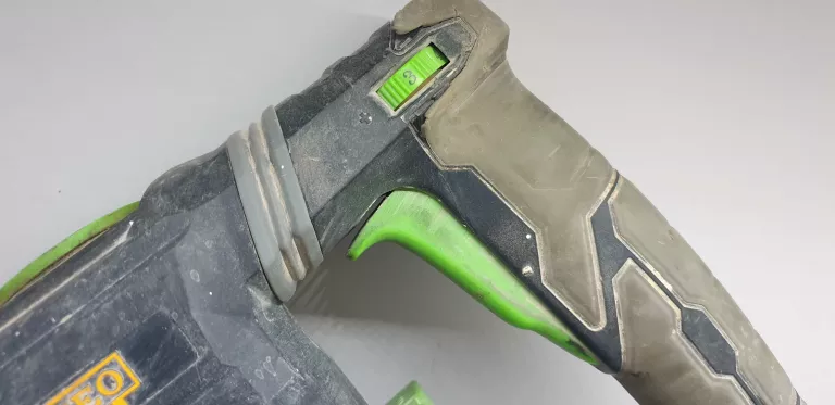 MŁOTOWIERTARKA SDS PLUS NITEO TOOLS 1300W WALIZKA