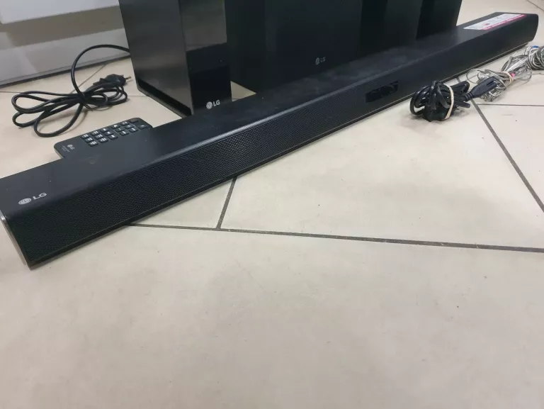 ZESTAW 4.1 SOUNDBAR + SUBWOOFER LG SJ4R BLUETOOTH | USB | 420W RMS