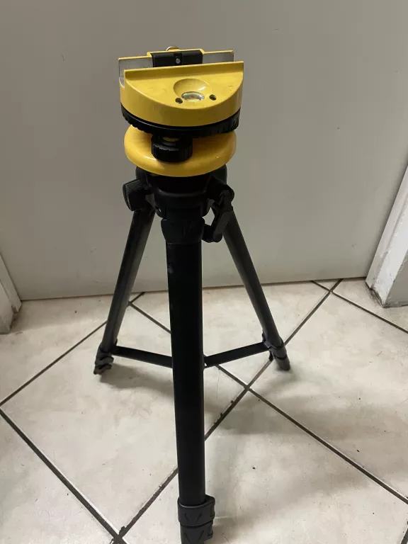 STATYW POD LASER/POZIOMICE Z WALIZKĄ