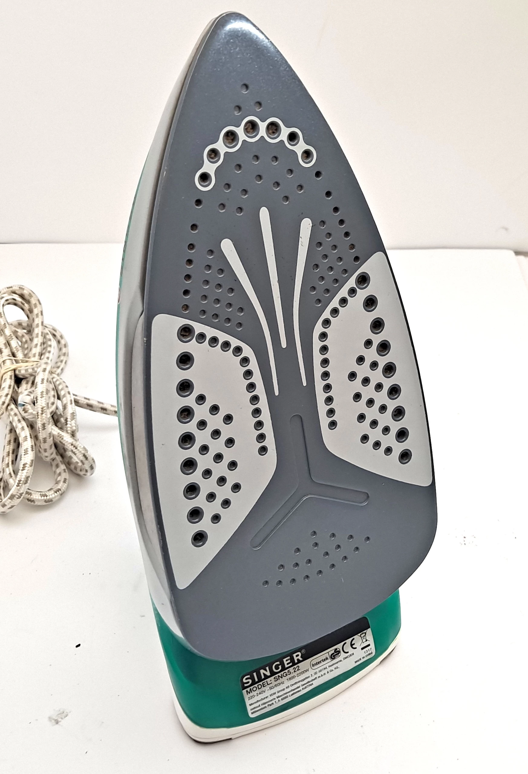 zelazko-singer-sng-522-kolor-dominujacy-bialy