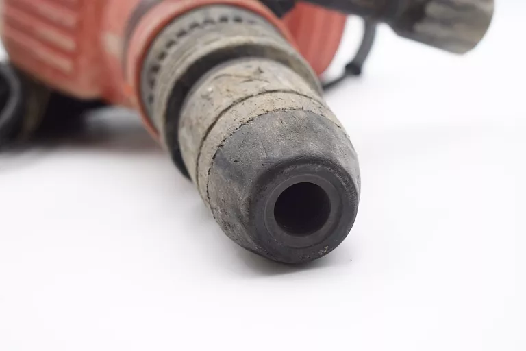 MŁOT WYBURZENIOWY HILTI TE 700-AVR