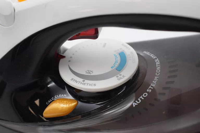 zelazko-philips-azur-performer-moc-2600