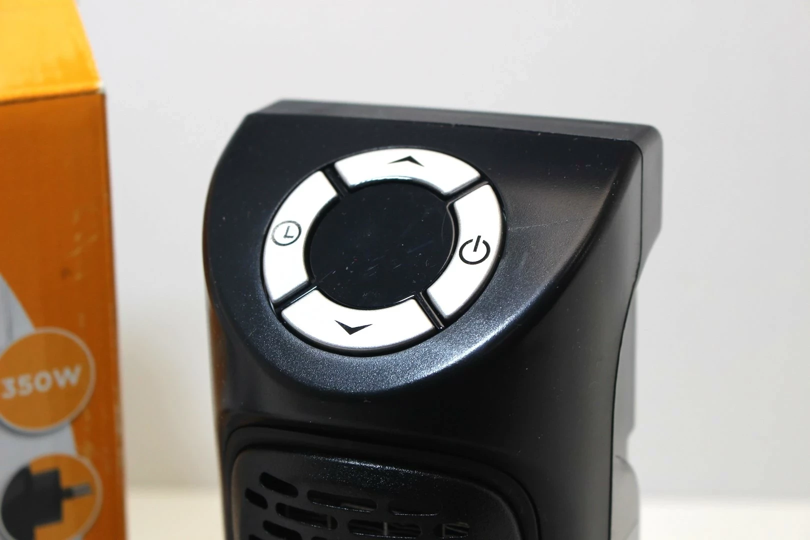 mini-grzejnik-quigg-kolor-dominujacy-bialy