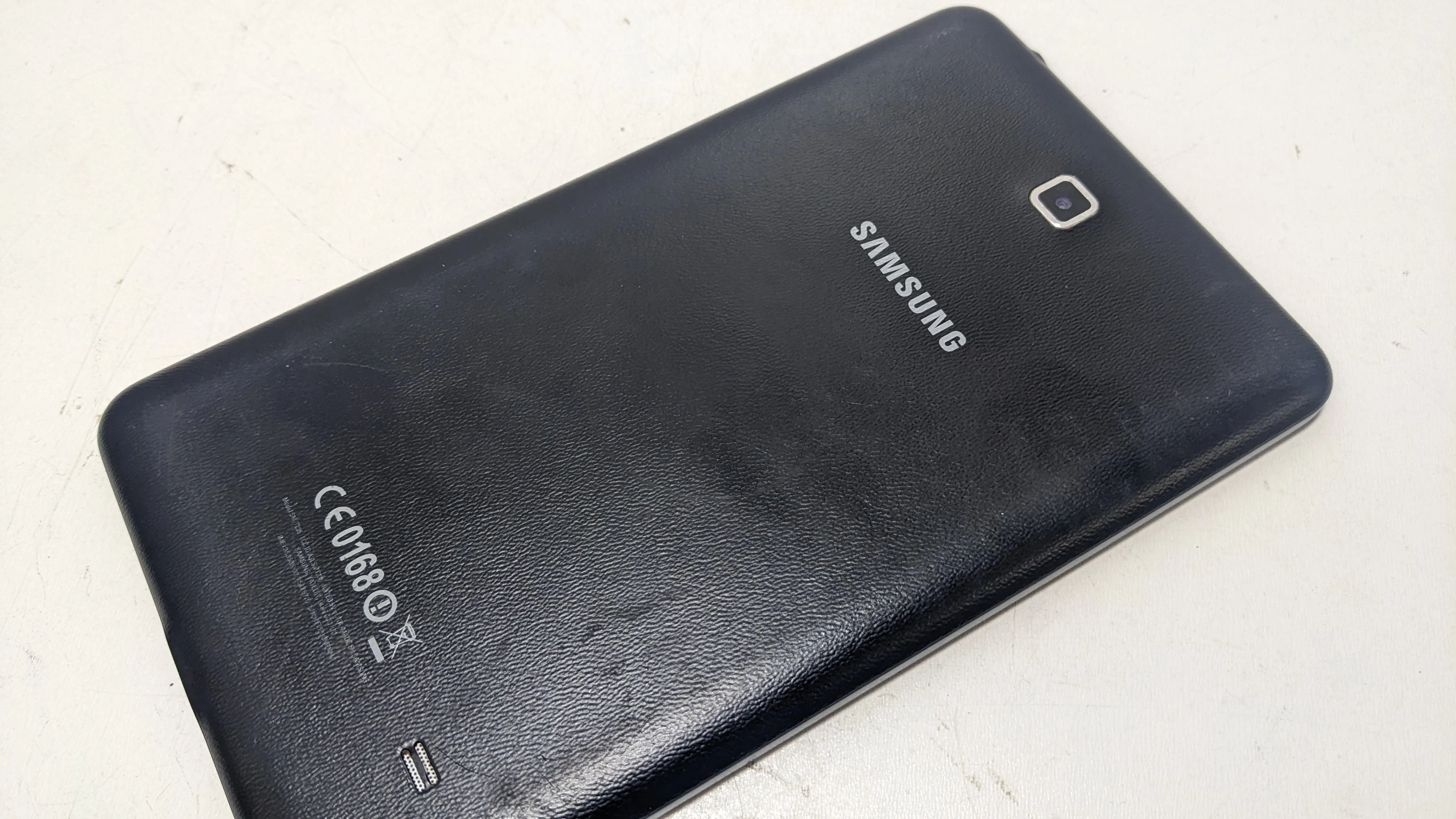 tablet-samsung-galaxy-tab-4-sm-t235-kolor-czarny