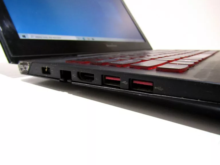 LAPTOP LENOVO Y50 I7-4720 512GB 16GB + ZASILACZ