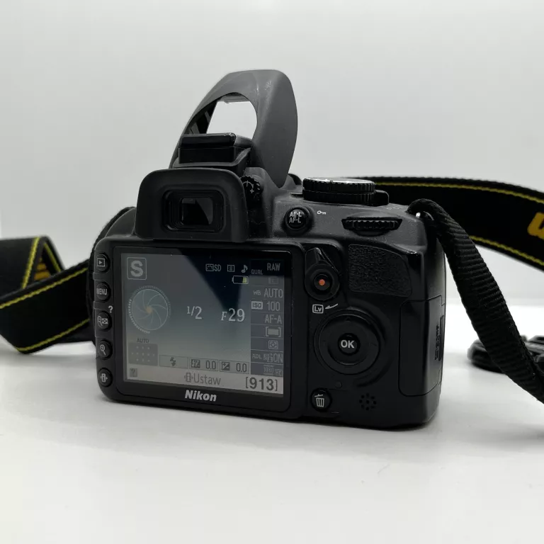 aparat-nikon-d3100-obiektyw-nikkor-dx-18-55mm-stan-uzywany