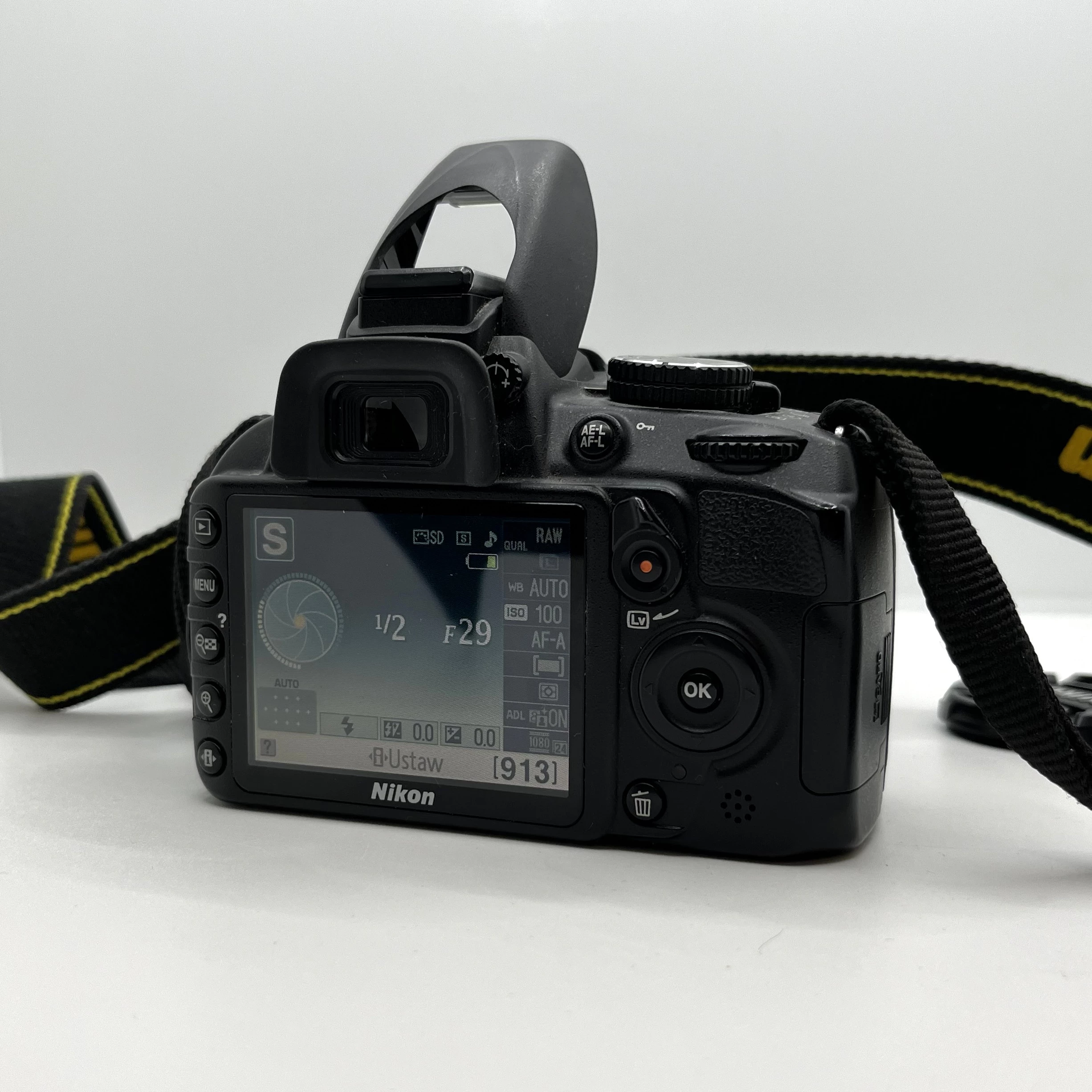 aparat-nikon-d3100-obiektyw-nikkor-dx-18-55mm-stan-uzywany