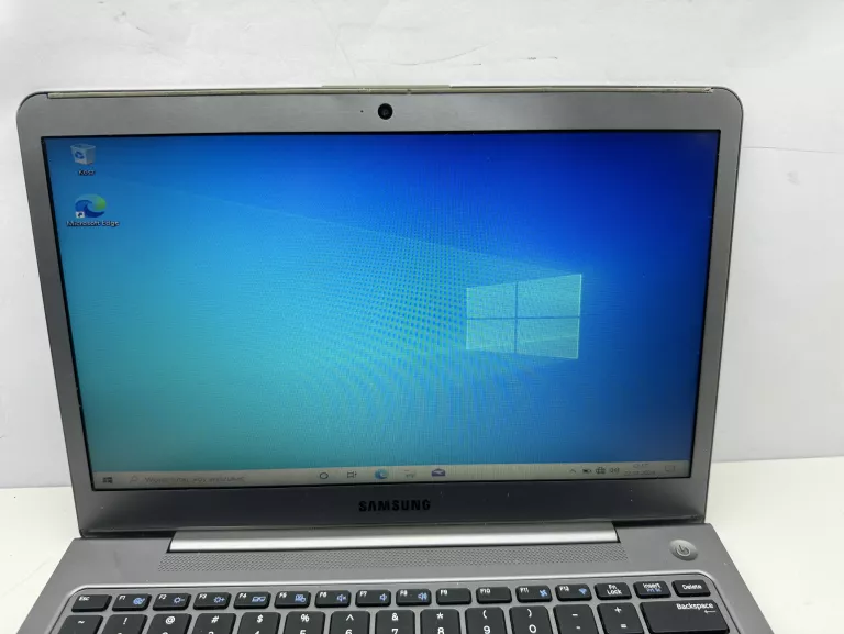 LAPTOP SAMSUNG NP530U3B I7 | 8GB | WIN 10 |