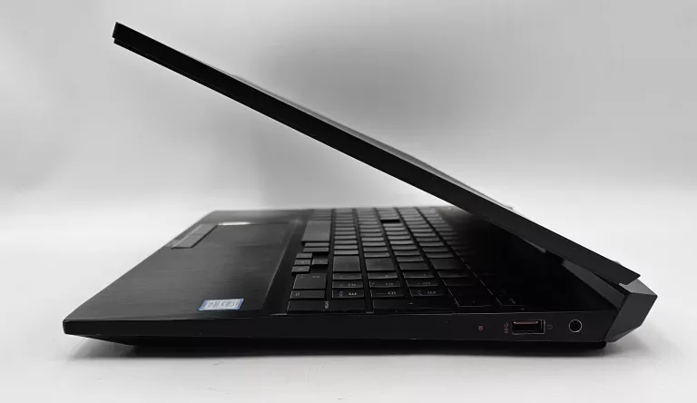 HP OMEN 15 I5-9300H 8GB 256GBSSD 1 TB HDD GTX1650 4GB WIN11H + ZASILACZ