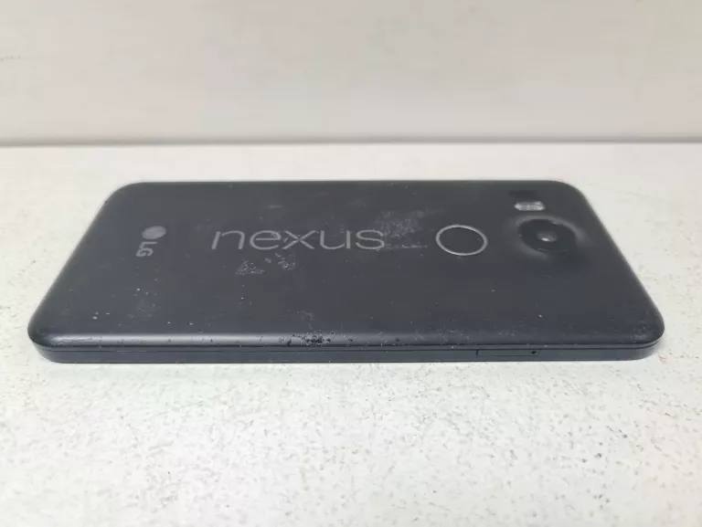 telefon-lg-nexus-5x-kolor-czarny