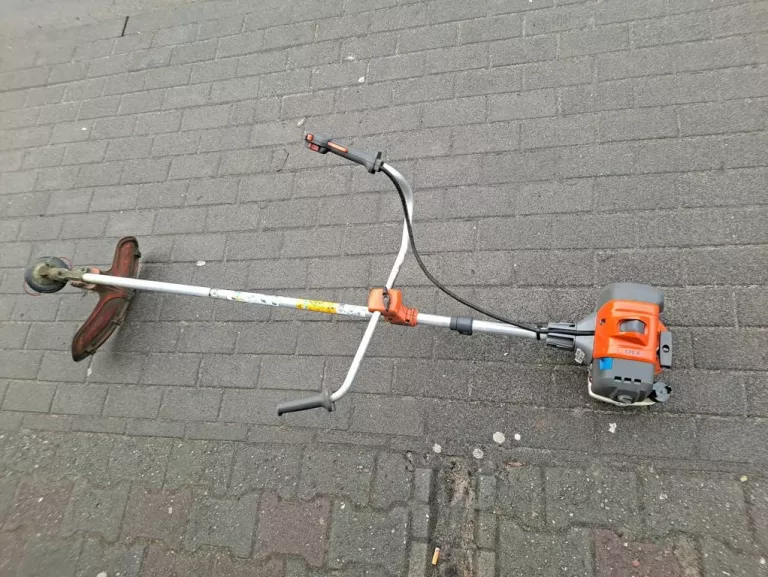 KOSA SPALINOWA HUSQVARNA 135R + PAS