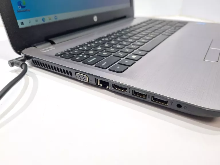 LAPTOP HP 250 G5