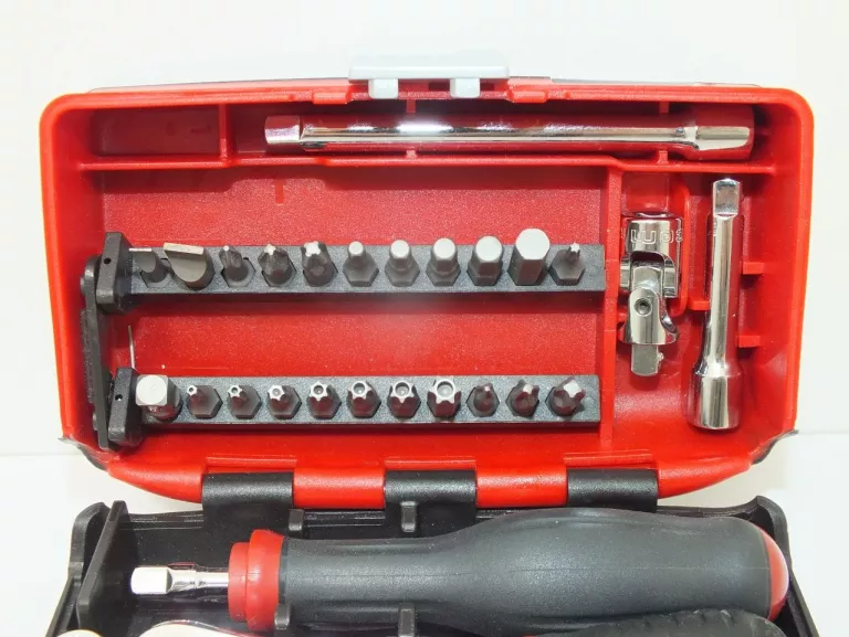 zestaw-kluczy-nasadowych-facom-nano-14-38-el-stan-uzywany