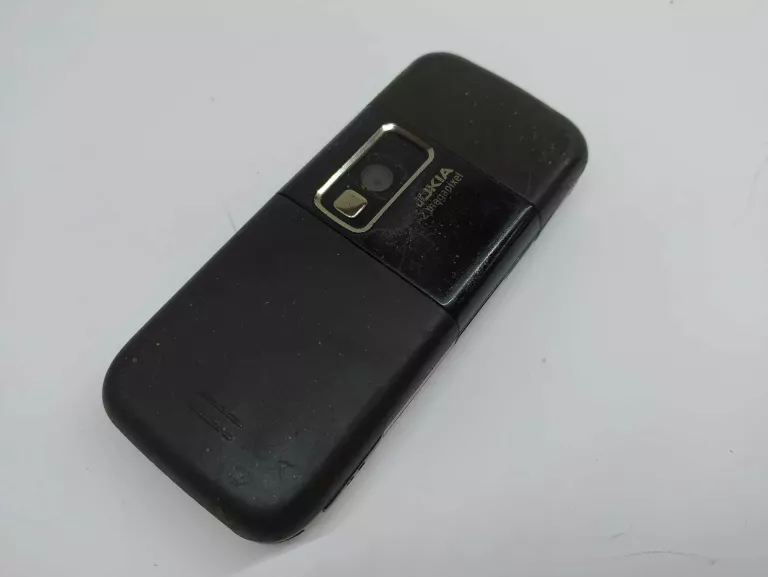 TELEFON NOKIA RM-145 6233