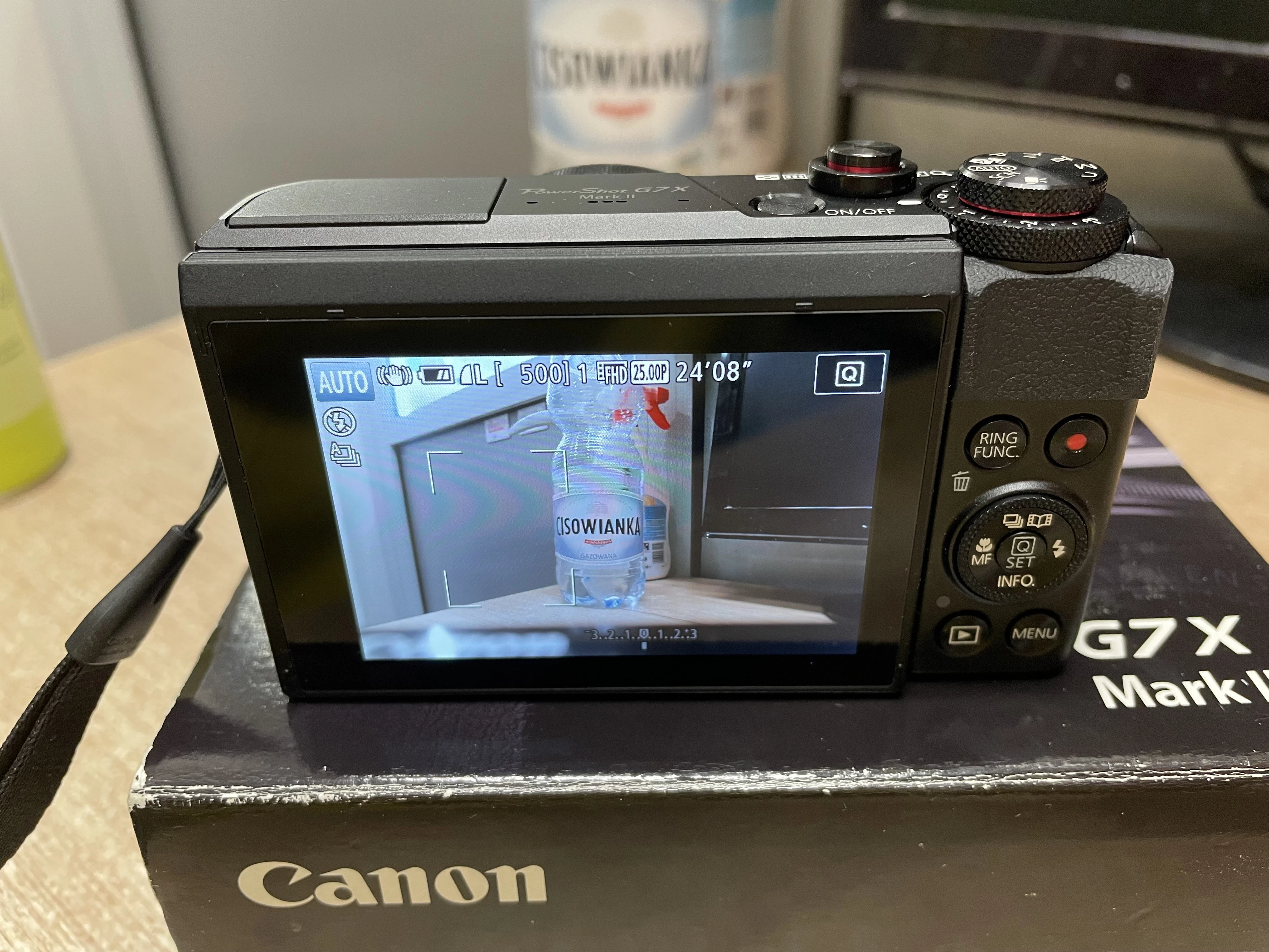 aparat-canon-powershot-g7-x-mark-ii-wifi-zoom-optyczny-4