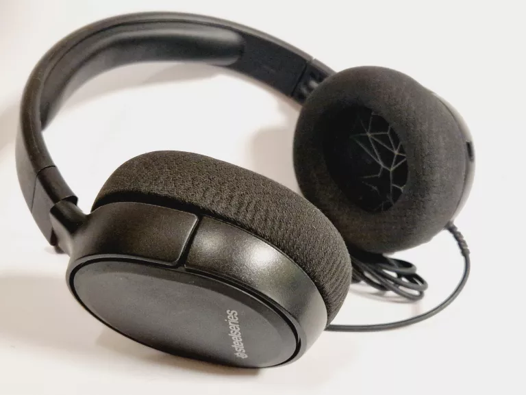 sluchawki-steelseries-arctis-1-czarne-marka-steelseries