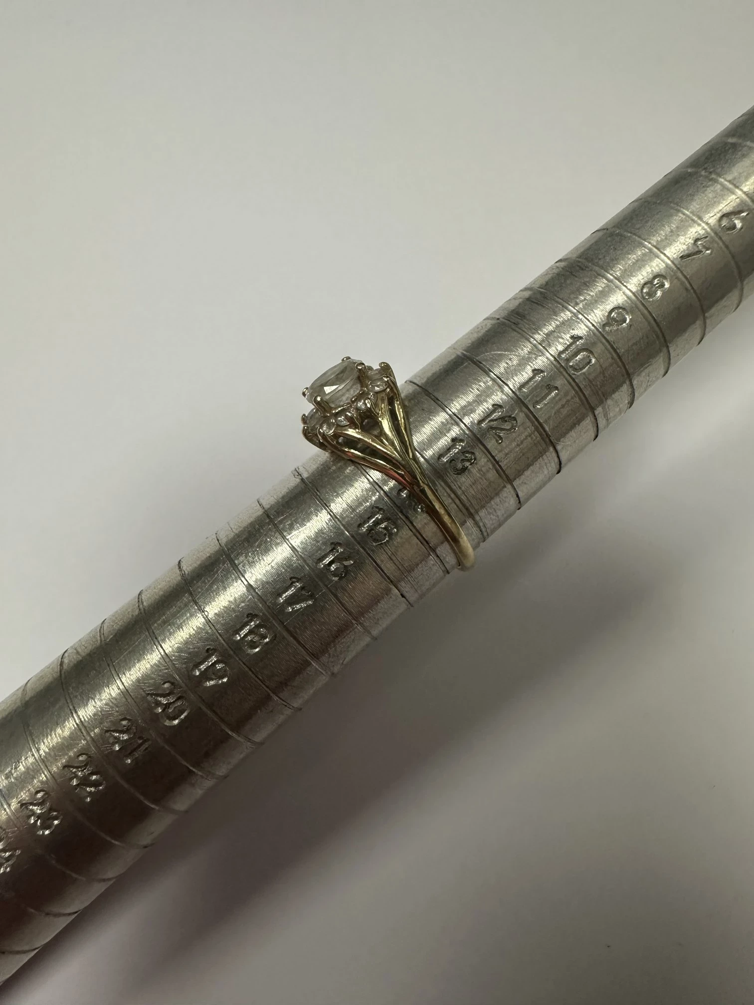 pierscionek-proba-585-rozmiar-14-215g-proba-zlota-206646-228242