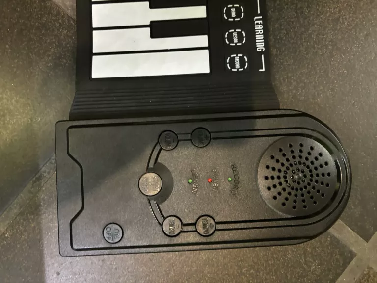 skladane-pianino-cyfrowe-stan-uzywany